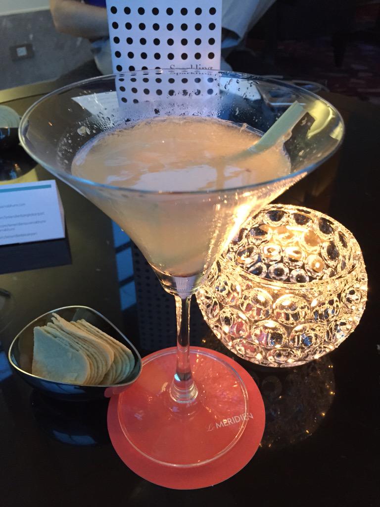 moi_ae's tweet photo. @LMSuvarnabhumi tomyum martini http://t.co/YKzF4wlYni