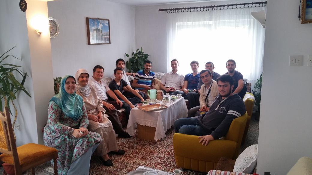 Yunus Emre GÜRCAN (@tefrit) on Twitter photo Tenzile Tetka:) Boya yaptıktan sonra Balkanlari gezebilirdik ama burada olmayi anlatamayız <a href="/gencdernegi/">Genç Derneği</a> @Tika_Turkey Tenzile Tetka:) Boya yaptıktan sonra Balkanlari gezebilirdik ama burada olmayi anlatamayız <a href="/gencdernegi/">Genç Derneği</a> @Tika_Turkey