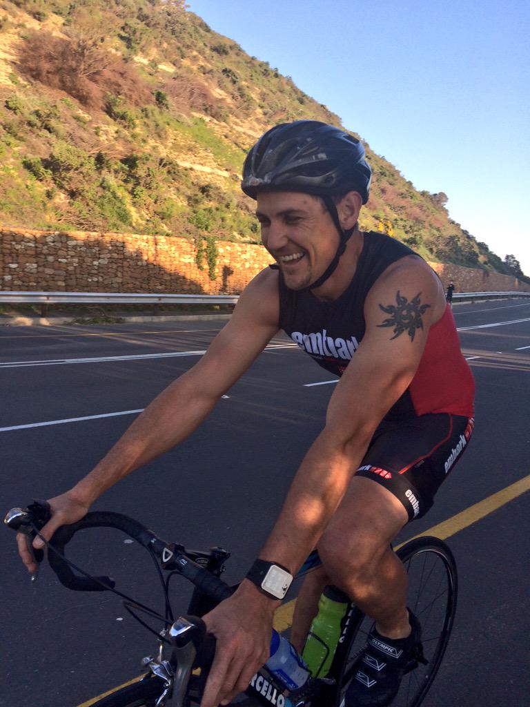 KarooDaisy's tweet photo. Awesome #ChapmansPeak @EmbarkTri cycle with newbie #EmbarkArmy Well done --> You guys #Rock @Atlanticsteve http://t.co/RCHk4hhO46