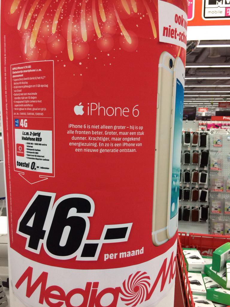 MediaMarktDev's tweet photo. Dit is een #iPhone met een abonnement waar je echt iets aan hebt! Niet zo'n slap lokkertje! #Deventer http://t.co/fTZPllO3YJ
