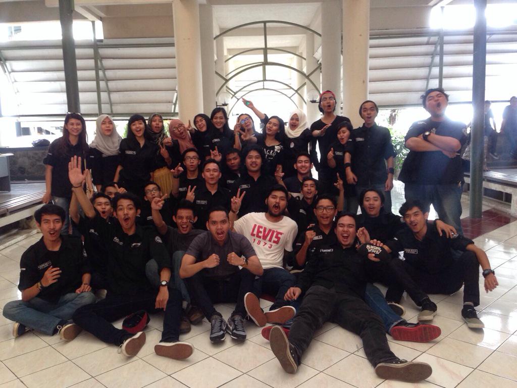 Here they are! Kakak-kakak dari 105Musicrew yg hari ini telah bekerja keras memeriahkan SMB 2015 STIE YKPN Yogyakarta
