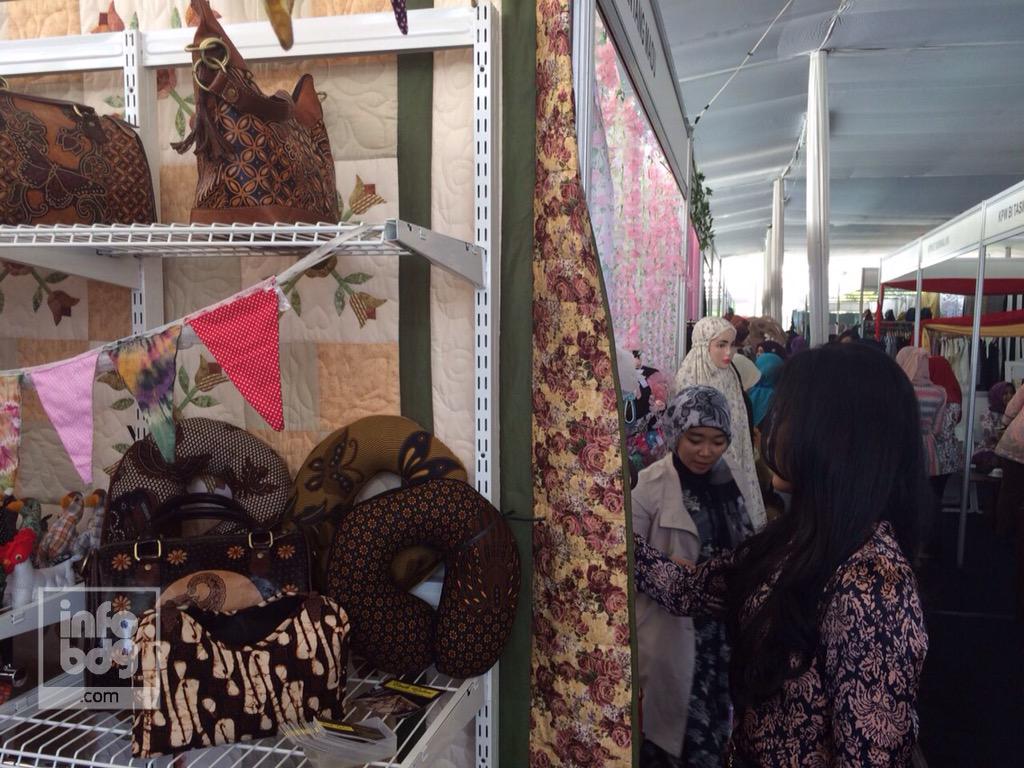 infobdg's tweet photo. Mau tau produk" unggulan UKM Jawa Barat? Yuk ke #WuBIFest di Pelataran BI. Nanti malam ada Judika loh - @WUBIFEST http://t.co/JS4xAcQnyl