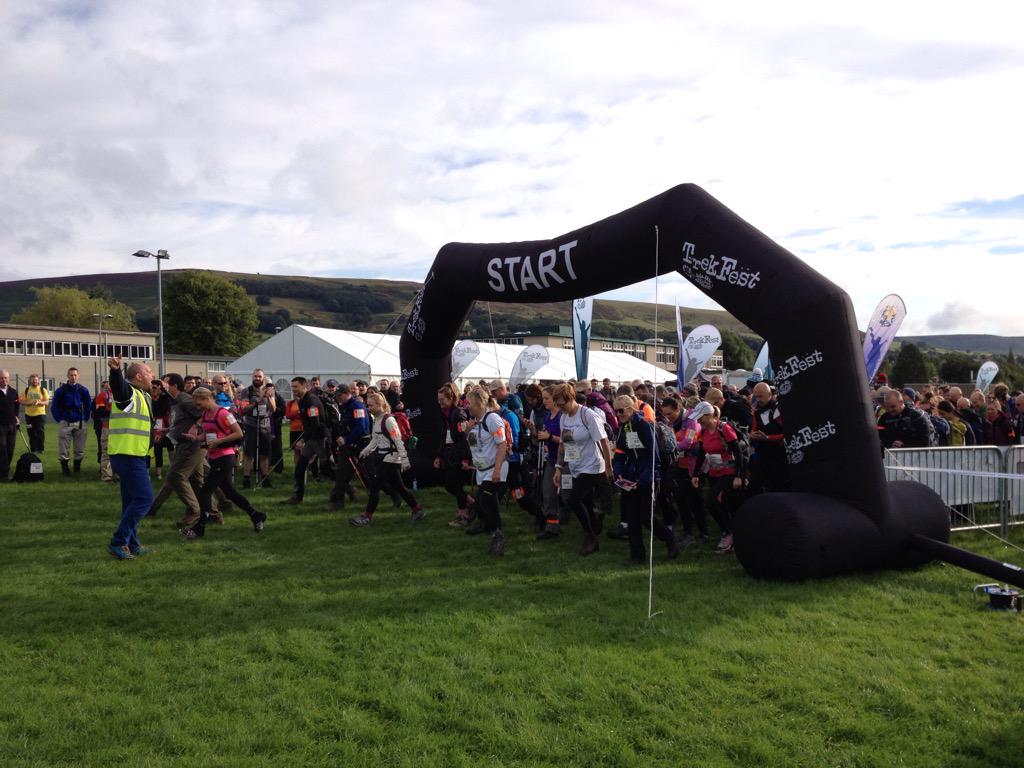 canigou2785's tweet photo. Trekfest Peaks sets off! #TrekFestpeaks2015 #globaladventurechallenges #peakdistrict http://t.co/tlbP5BQSHt