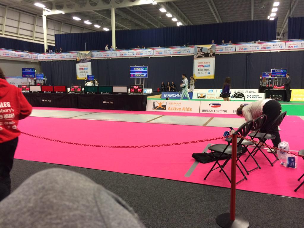 Xchlo3d's tweet photo. Let's go SCOTLAND!! #fencing #UKSSG http://t.co/2V9lyBER4j
