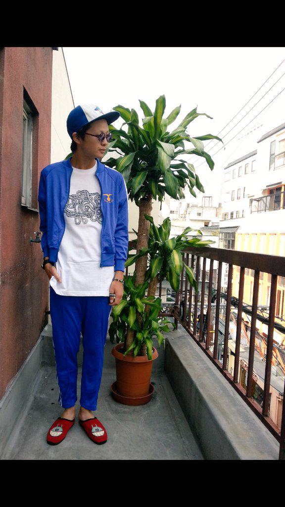 アメ村古着屋 ハラノムシ Styling New Era Cap Made In Usa フランス空軍ジャージ セットアップ Autotroph Tシャツ このジャージの寸足らずアンド寸足らずでピチピチなサイズ感 最高です Http T Co Fjbgbfn52t Twitter アメ村古着屋 ハラノムシ Styling New Era Cap Made In Usa フランス空軍ジャージ セットアップ Autotroph Tシャツ このジャージの寸足らずアンド寸足らずでピチピチなサイズ感 最高です Http T Co Fjbgbfn52t Twitter