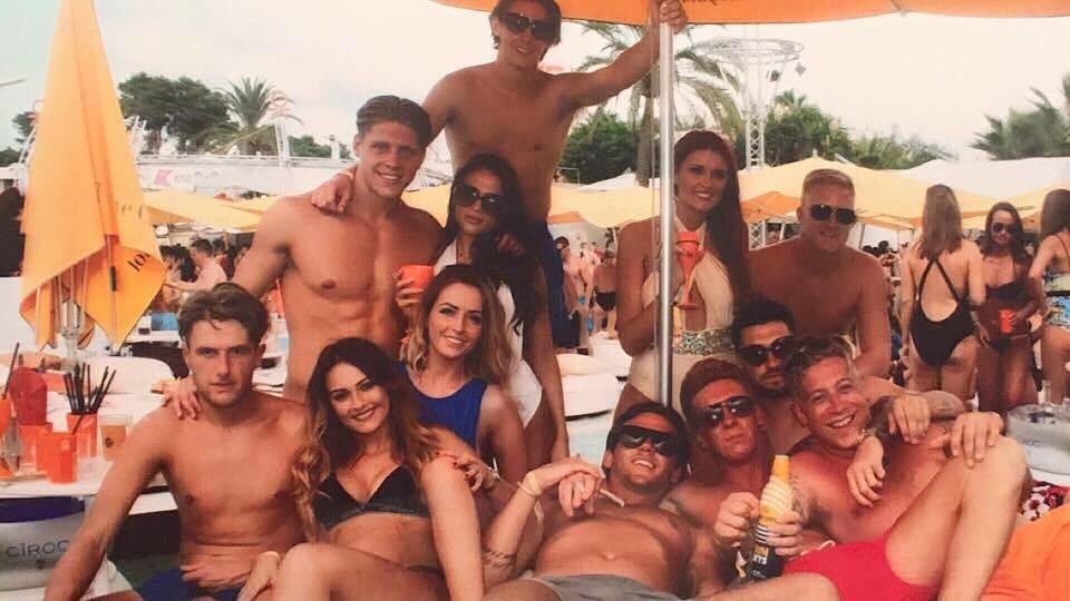 georgeysmart's tweet photo. That's going straight in my basket 👀 #Ibiza2015 http://t.co/JH83OKOLt5