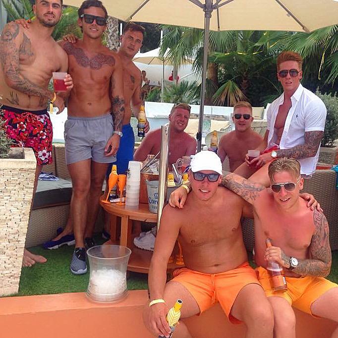 georgeysmart's tweet photo. That's going straight in my basket 👀 #Ibiza2015 http://t.co/JH83OKOLt5