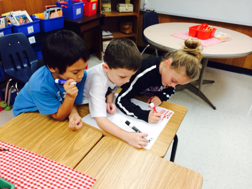 virgiegagne's tweet photo. 2nd graders showing different ways to solve addition problems. http://t.co/uyMXYxJX8D