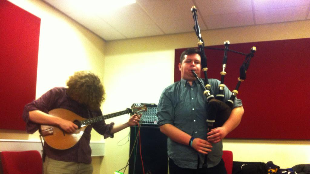 YoungerBodhran's tweet image. @ponsaeliusmusic New sets for the e.p tour, sounding pure class! Go to ponsaeliusmusic.com to catch us on tour!