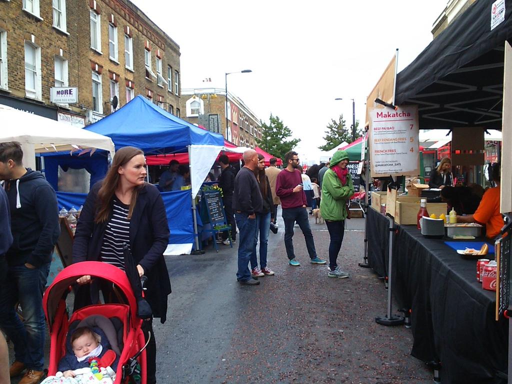 chatsworthroad's tweet photo. #Chatsfest catering 4 all @Makatcha_Eats @deeneys @coloneltoms @EatNoosh @souvlakistreet @Lif3_is_sw33t @ThePieCart http://t.co/CEgiJ9F7cA