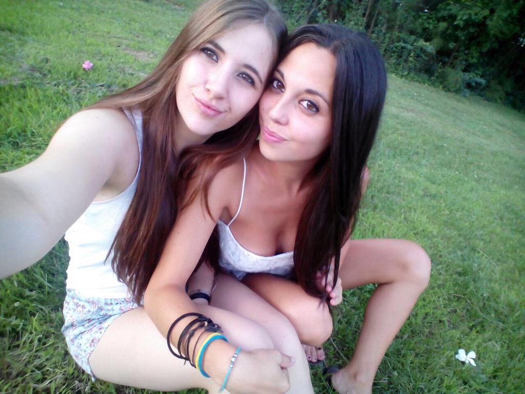 MariaCondee11's tweet photo. Te quiero 🌞🌜 @HenarDiaz17 http://t.co/ga0jAOk5Jo
