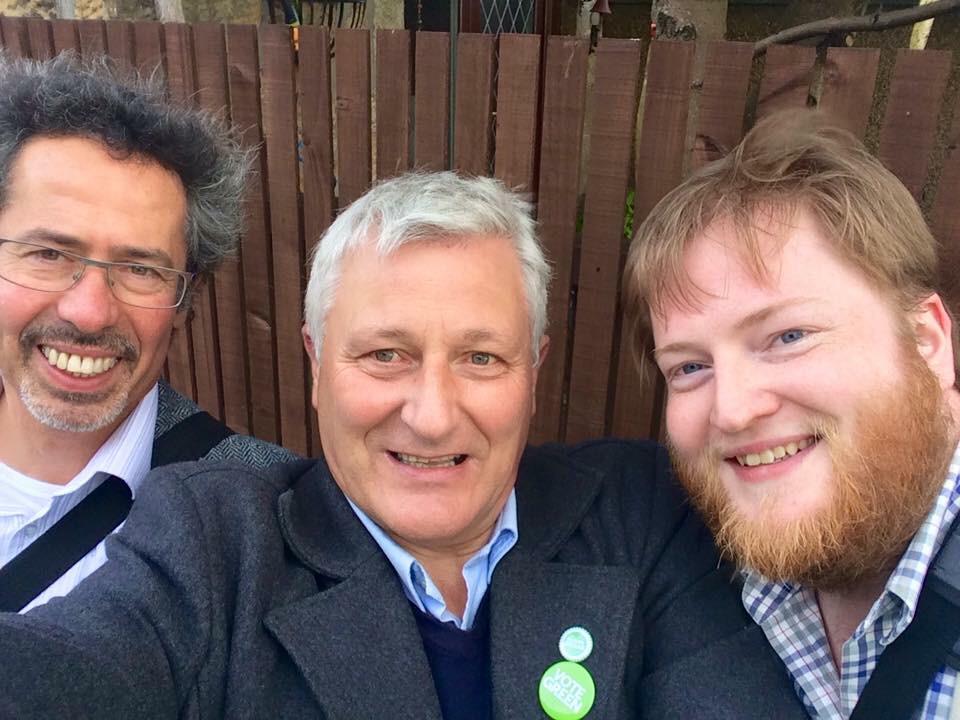 hsigreens's tweet photo. Out on the campaign trail in Burghead! @JohnFinnieMSP @JamesMacKL @cloverfabio #finniefandom #selfiesaturday http://t.co/7g74bsAEny