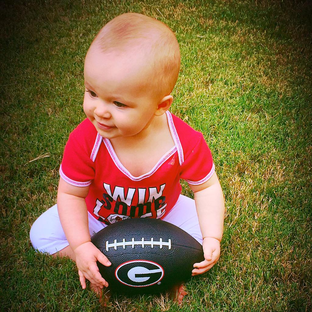J3ssPeters's tweet photo. @FootballUGA First Gameday! #futureBulldog # goDawgs http://t.co/ZyfMxsCqfO