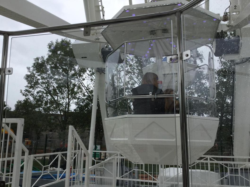 UniKent50's tweet photo. Get set for a ride on the #KentWheel at #50Fest tonight! #WeAreKent http://t.co/5Bs46JPgYf
