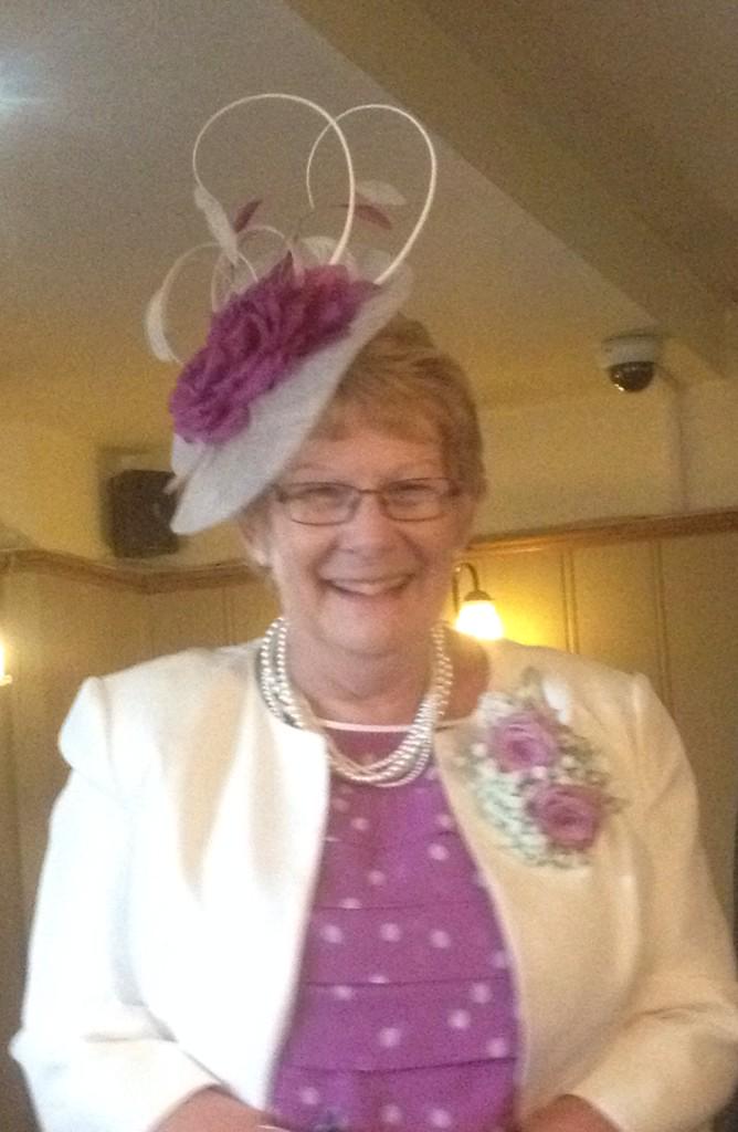 HatsPeriod's tweet image. Mother of the bride :) I hadn't seen her hat when I did her corsage #goodmatch