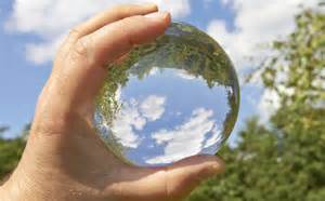 ForestryEngland's tweet image. When will we start to see autumn colours? We gaze into our crystal ball to try and predict....bit.ly/1EBHPIr