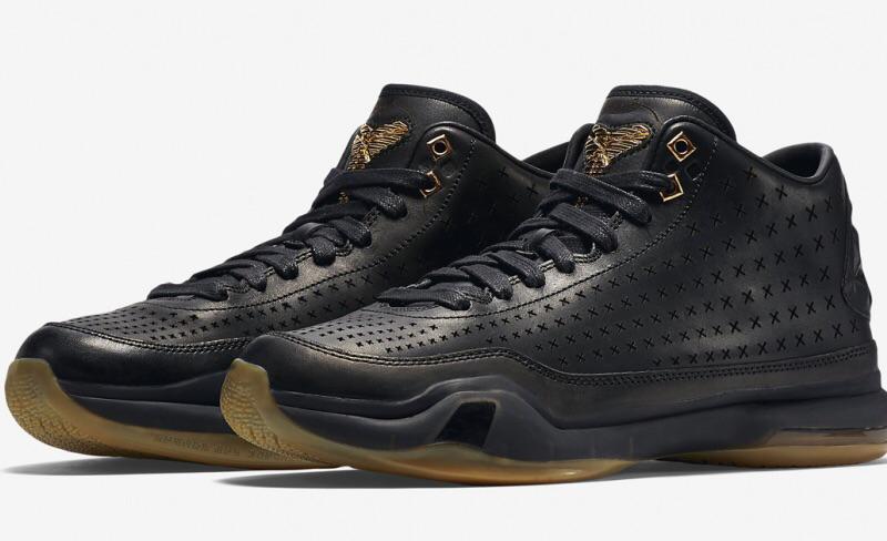 ItsYeti's tweet image. NIKE KOBE 10 MID EXT  - BLACK / GUM release on SEP. 13, 2015 for $225 via @KicksOnFire #KoFapp