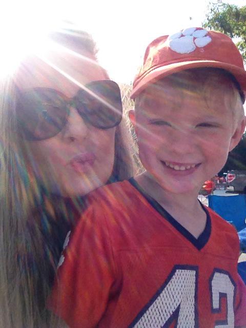 laurasgranger's tweet photo. Let's Go Tigers! #ClemsonFamily #DeathValley #AllIn #WeTooDeep http://t.co/209IIpbwX6