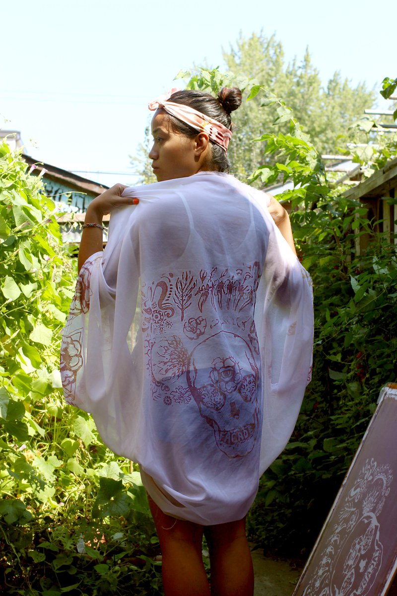 facadeto_'s tweet photo. My fave #blanketscarf! Getting ready for #TFIFYF judgingpanel in hopes to make it to #WMCFW! @TorontoFashion http://t.co/koNDuYoJ37