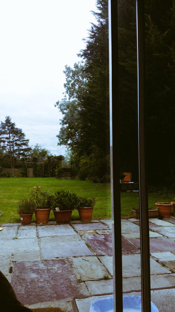 ShamaJunejo's tweet image. A chilled &amp;amp; cloudy afternoon outside 
While I am struggling to complete the final draft
#DissertationDiaries
#London