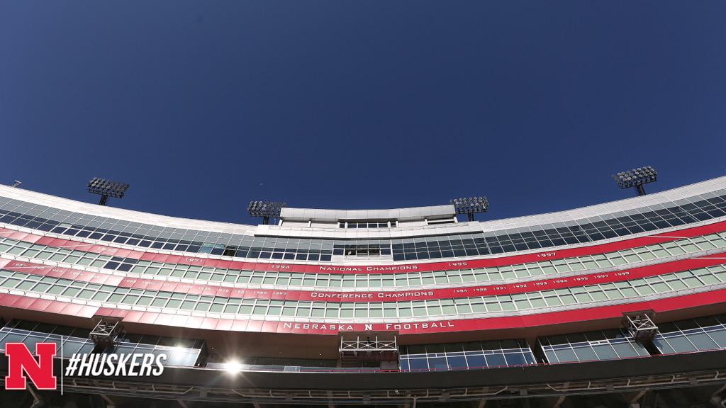 HuskerFootball's tweet photo. Not a cloud in the sky.

A perfect day to spend the afternoon with 90,000 of our closest friends. #GBR #Huskers http://t.co/Vnc3s2eqZy