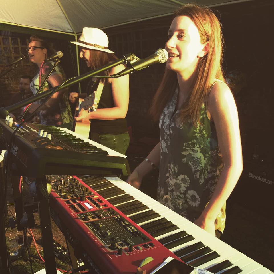 MidlandsMusicCH's tweet photo. 15/15 @AbandonHer a four piece, female fronted acoustic band originating from the deepest corners of Leicester #MMC http://t.co/v1CU5LqNJd
