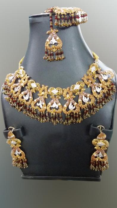 icglamour's tweet image. #Zewer by Rizwan #Gold #Platted #Jewellery range. Fast delivery and triple points for a limited time when you sign up