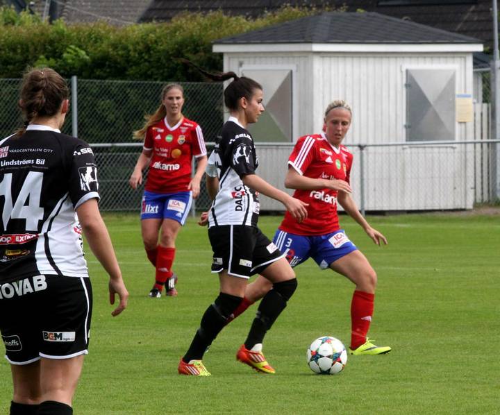 SLAnyheter's tweet photo. En positiv poäng för @skovdekik http://t.co/r3AVnQjQ2x http://t.co/CC6SMJXECY
