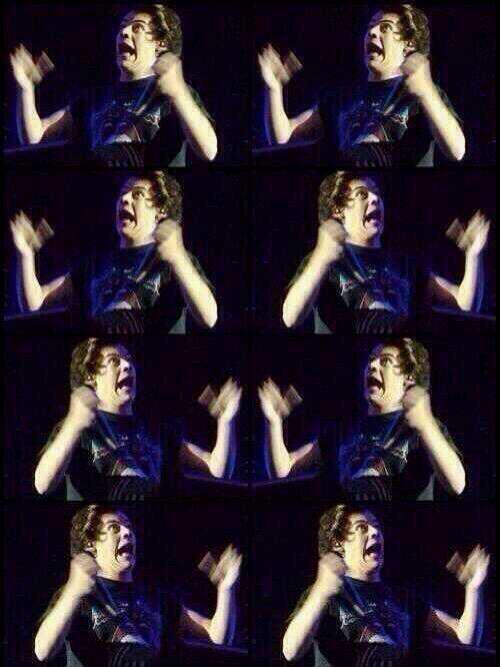 H4RRYLOVELY's tweet photo. *8 días para el cumpleaños de nialler*
-
#EMABiggestFans1D http://t.co/79vMyJNuGu