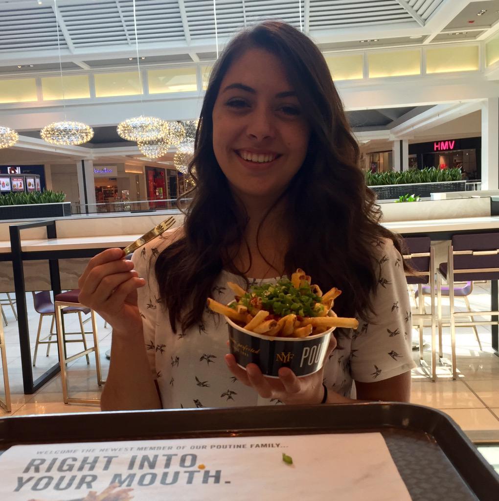 StLaurentCentre's tweet photo. Congrats! RT @HannahPaquette_:Won my gold fork at St. Laurent mall Ottawa this morning #GoldFork @NewYorkFries http://t.co/YrNjwBkAj7