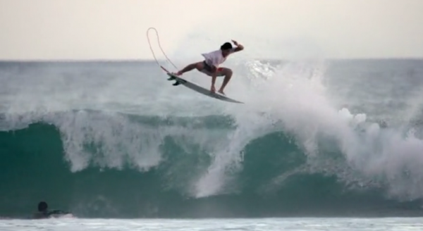 Surfer's tweet photo. It's Labor Day weekend, you guys! #ThisWeekInWebclips
WATCH: http://t.co/Ha37jJhi7E http://t.co/xJvE1uSUr5