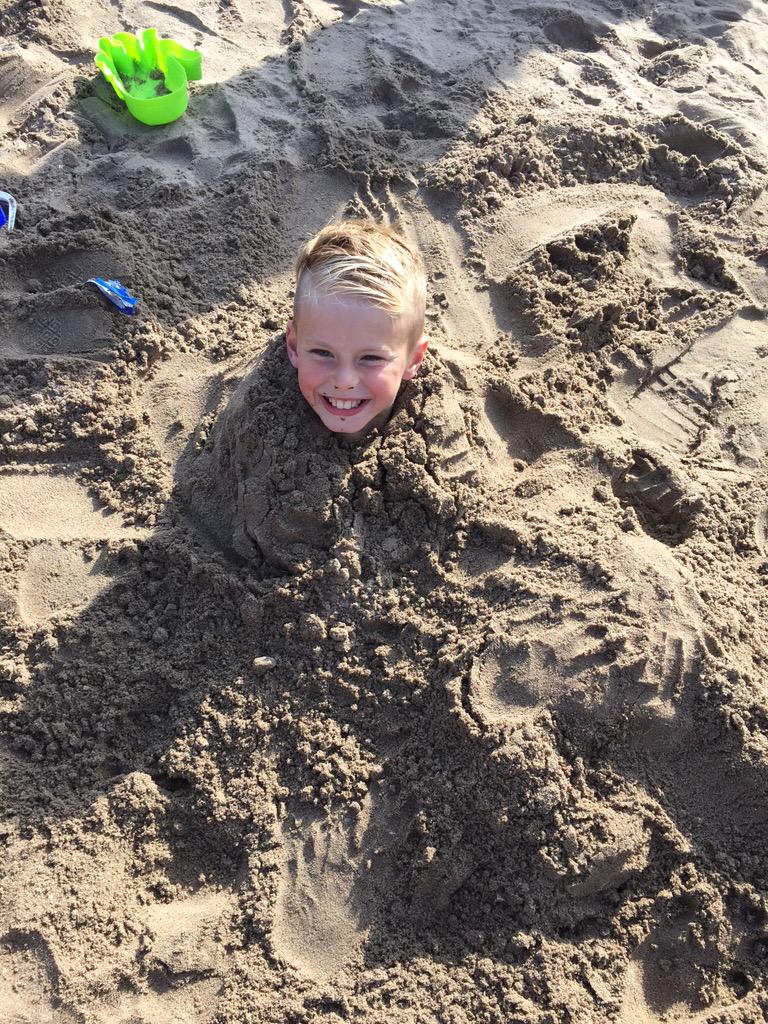 southayrshire's tweet photo. But 9 year old Daniel Begley from Moodiesburn was happy enough with the beach! http://t.co/M5PaB8Bp89