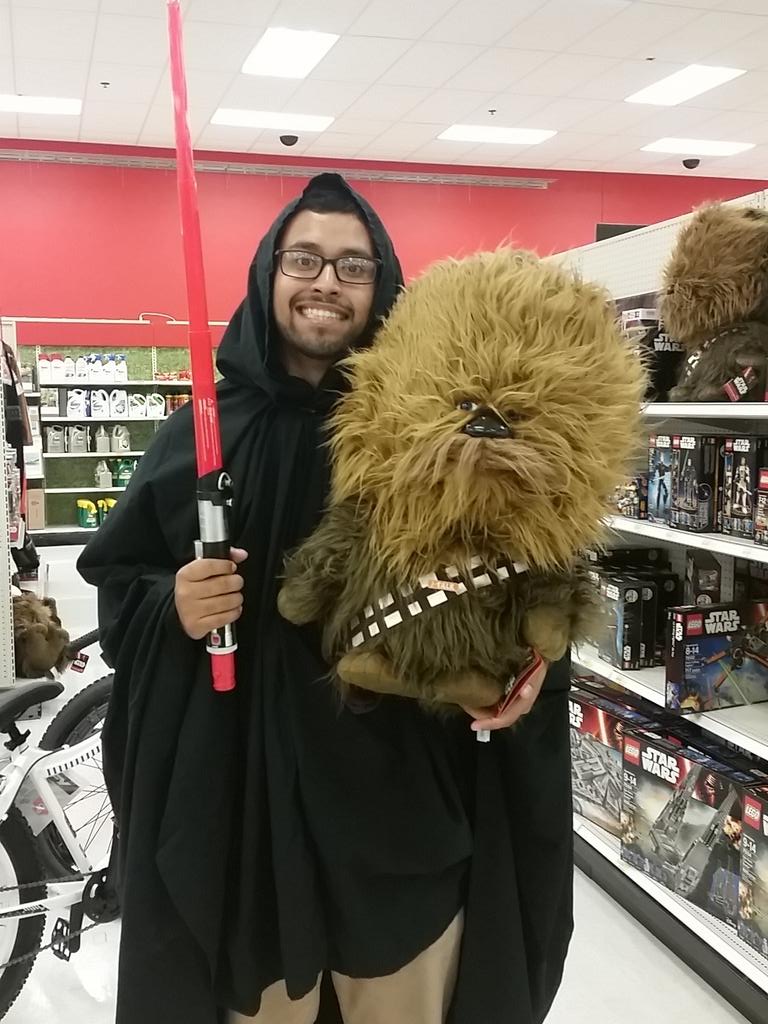 Star Wars Saturday! #ShareTheForce  <a href="/shadmanazwadxvi/">Shadman Azwad</a>  <a href="/Mattmmurphy24/">Matthew Murphy</a>