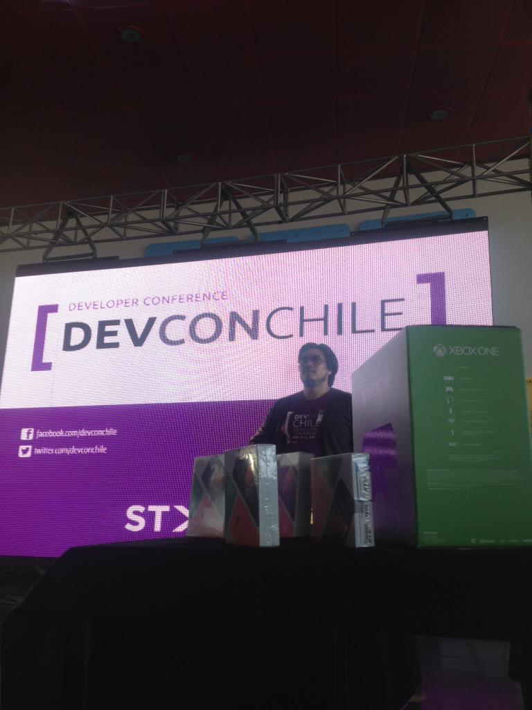 Cam_Peti's tweet image. Se viene se viene #premiación #EnDevConCL desafío #UOCT #hackaton @MSFTChile @DevConChile