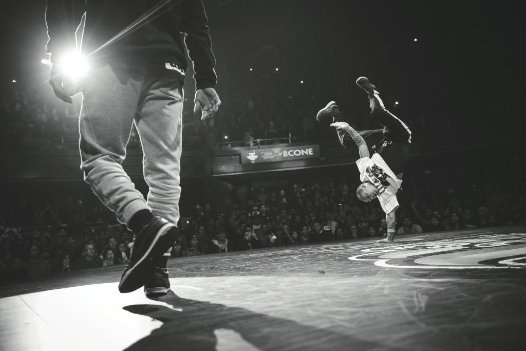 redbull's tweet photo. Saturday tip: Dance with your 💛 and your body will follow. 💃 http://t.co/3ESOZYGlcQ