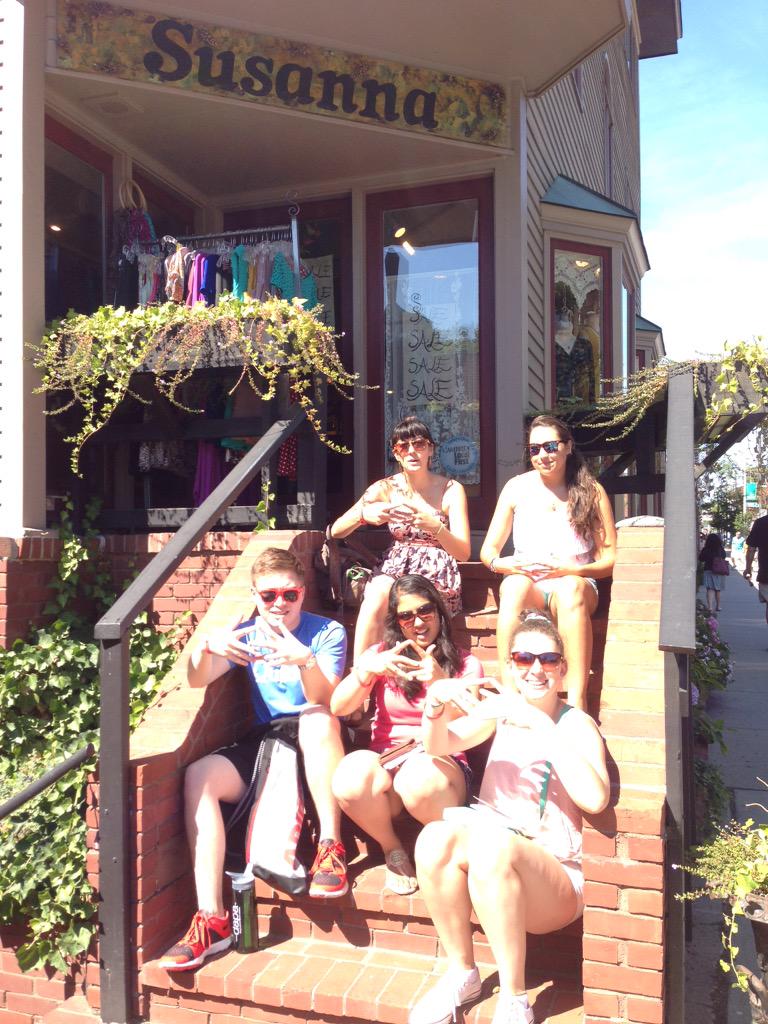 CabotCacti's tweet photo. πΆ Oh Susanna oh don't you cry for me! πΆ @quadlifeharvard #Susanna #quadded #squadded http://t.co/SvSTqwR3Ul