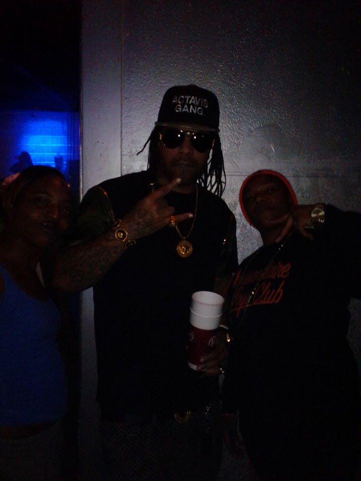 CuttGroove's tweet photo. Meh An My Niigha @LilFlip713 After Thaa Show In #OKC My Niigha Real Frfr #GrooveInThaaMFCutt #WeInThere http://t.co/Eihm4yffVp