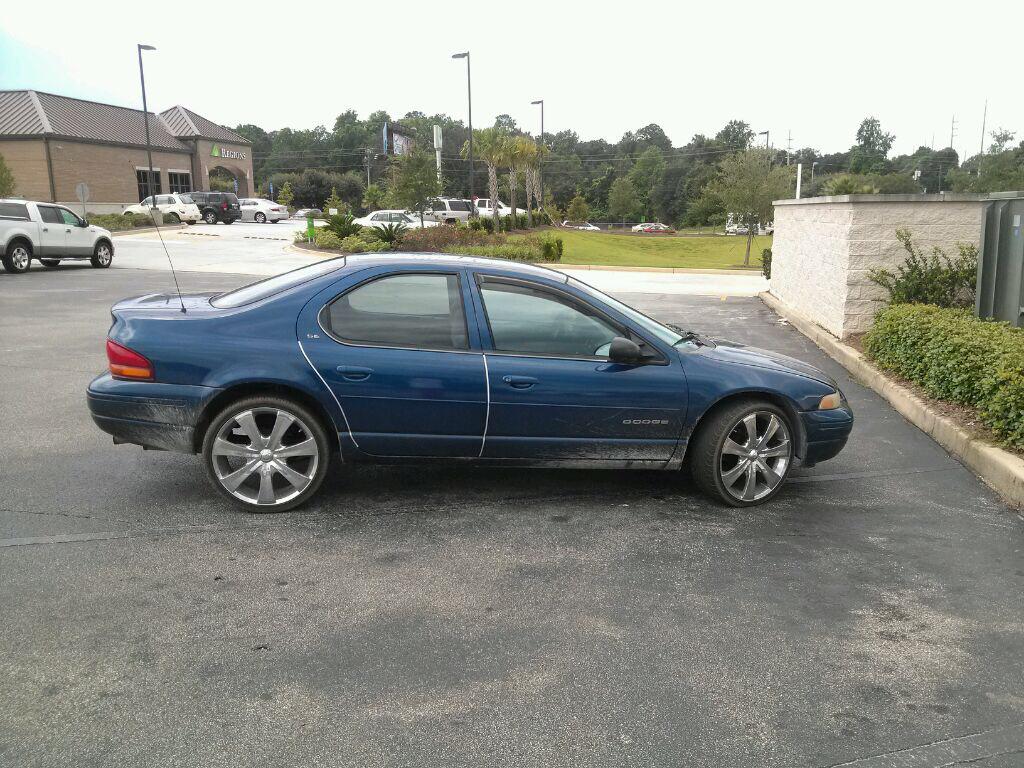 OnlyInCorpus's tweet photo. 03 dodge sittin on 18's only asking $800 OBO http://t.co/QSJ5T9pdUn