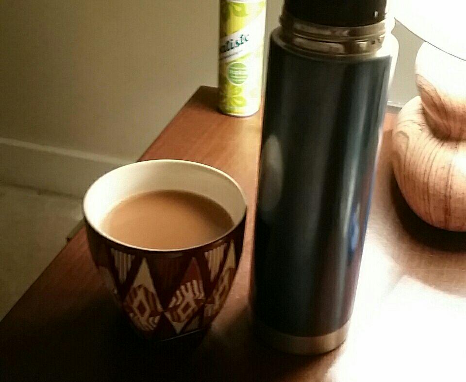 donz_ds's tweet photo. @YorkshireTea Flask of your loveliness at my bedside #mumfuelledbyyourfinestbrew #iknowhowtoparty http://t.co/ujeSlXwD6N