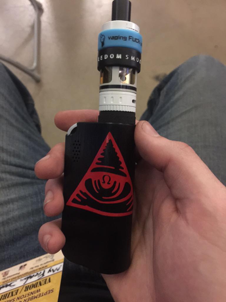 mfs_alex's tweet image. Rockin a #CoolFire4 with a #KangerSubtank and awesome liquid / decal from #ConspiracyLiquids at #VapeMania15