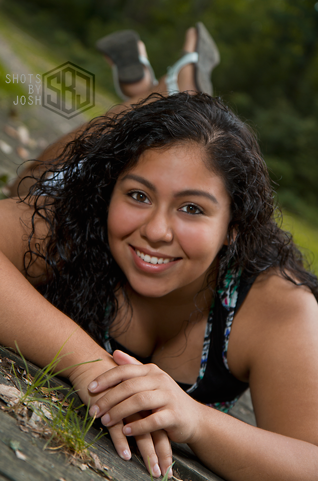 ShotsByJosh's tweet photo. Monica did amazing in her first senior shoot!

2015 Shots By Josh | Premier Senior Photography http://t.co/5Sk8paa5rb