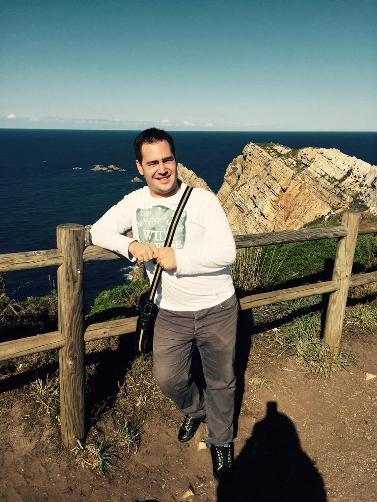 m_miki_103's tweet photo. Gran Día en Cabo Peñas! Conociendo Asturias a fondooooooo!!!! Todavía casi de día a las 21:35h. http://t.co/fNcXzXpWYI