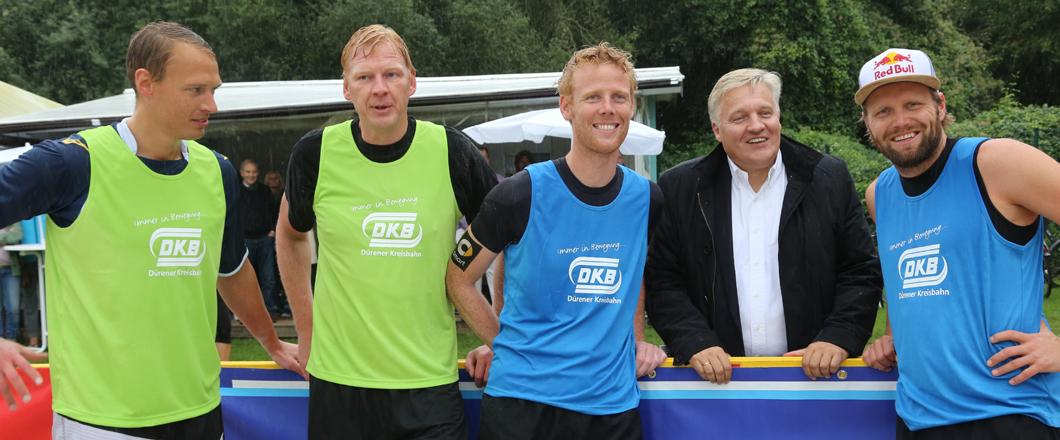 Great #beachvolleyball matchup: <a href="/BrinkReckermann/">BrinkReckermann</a> play #Düren legends Anton/Holschen. win 2:1. bit.ly/1EI5kzC