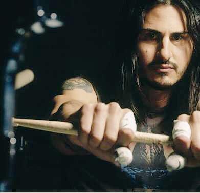    Happy birthday Brad Wilk! ¡Feliz cumpleaños ! 