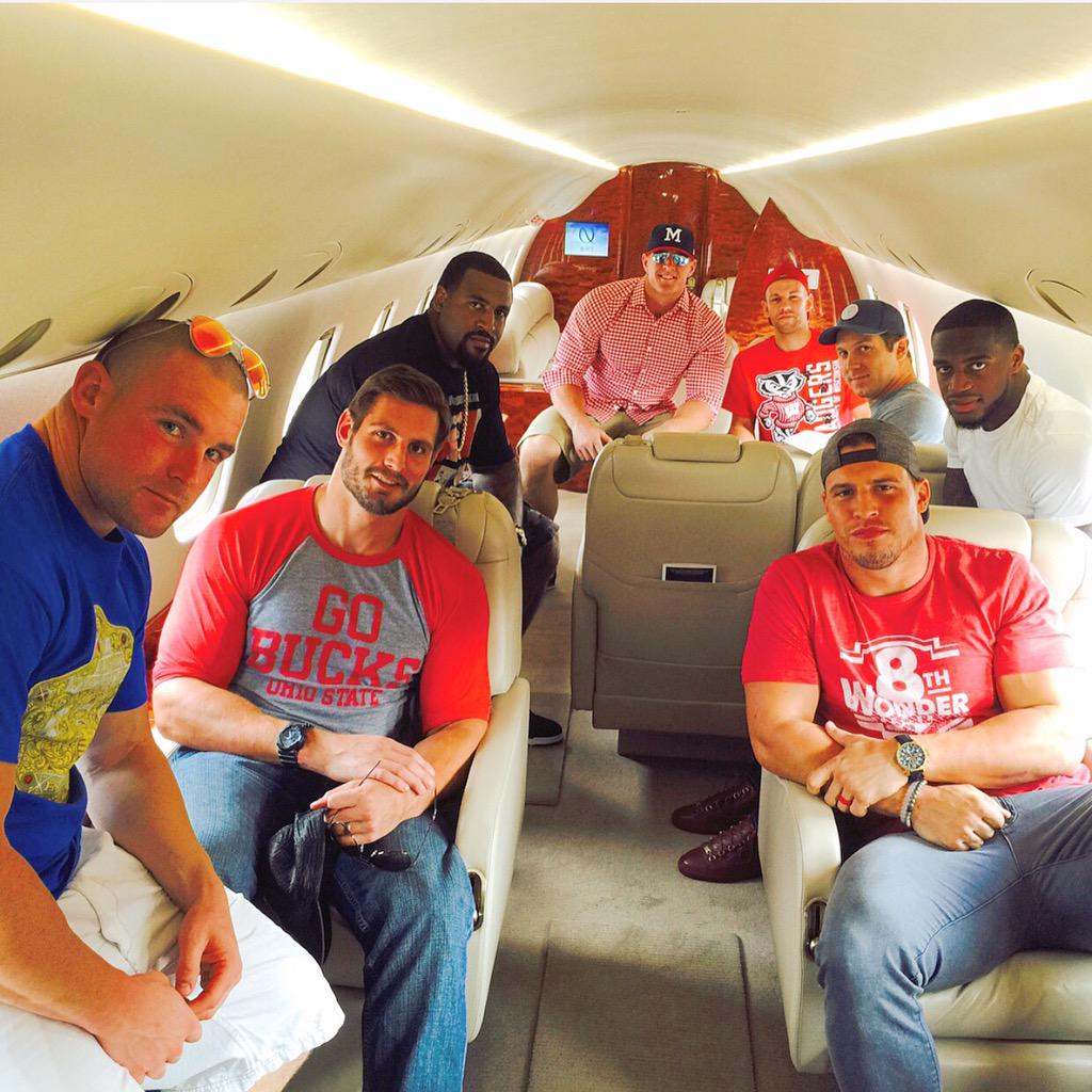 COKq3QkUwAAianX.jpg:large