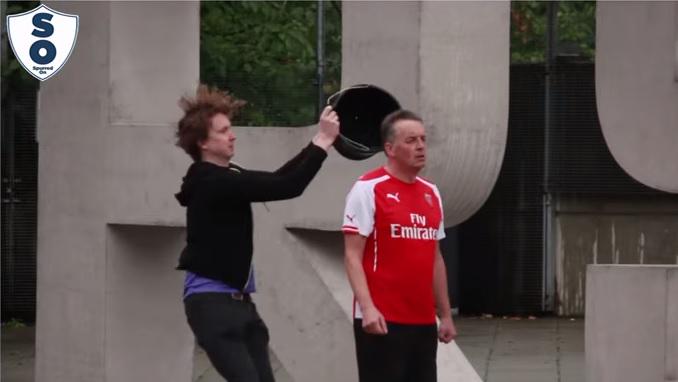 Funny video: Tottenham fan gives #Arsenal supporters ‘surprise’ ice bucket challenge tlks.pt/E9NbxF #COYS