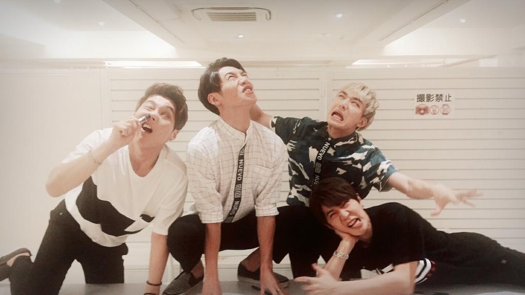 [SPEED] #스피드 #SPEED #일본 #JAPAN 두번째 공연도 끝!! 우리 #메인보물 #천상보컬 #신종국 의 솔로곡에 홀딱 빠지셨나요? 오늘은 또 다른 멤버의 솔로를 만날수있답니다!! 이따봐요!!