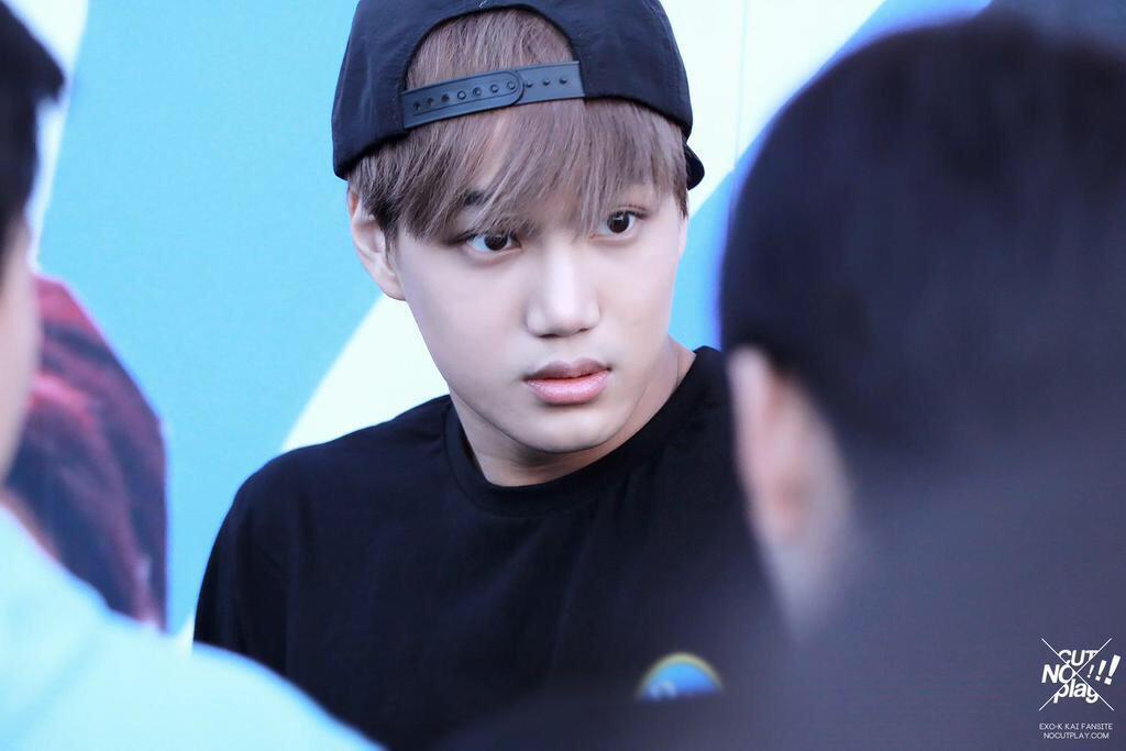 kpop_lips's tweet photo. jongin - exo http://t.co/38DhUvj42K