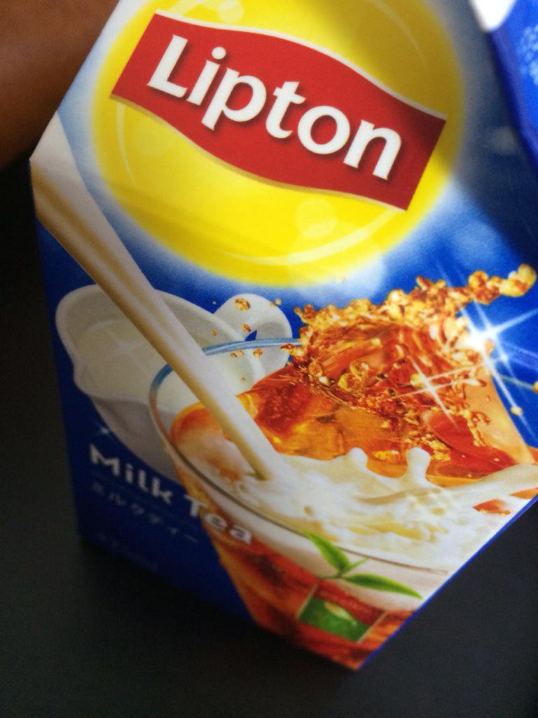 liptonton1's tweet photo. 本日も朝から飲んでます(°_°)
ミルクティー大好き！ http://t.co/kDzM61E712