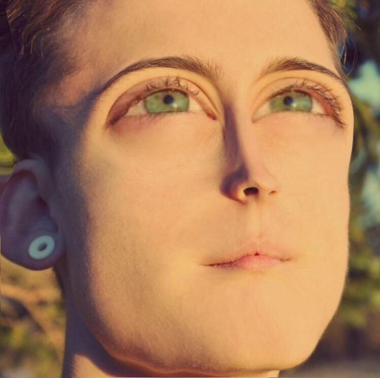 rawansoliman28's tweet image. #ProjectColliners 
@WeeklyChris  
Christian collines👇😂👍